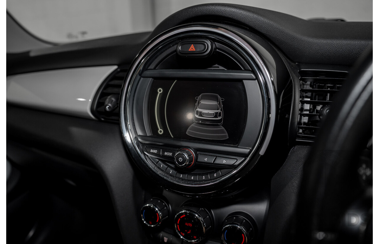 9/2015 Mini Cooper F56 3d Hatchback Pepper White/Midnight Black Turbo 1.5L