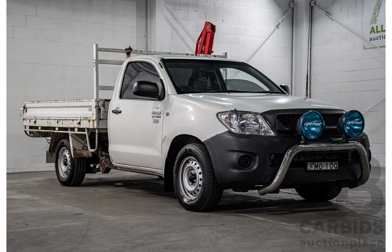 7/2009 Toyota Hilux Workmate TGN16R 08 Upgrade C/Chas White 2.7L