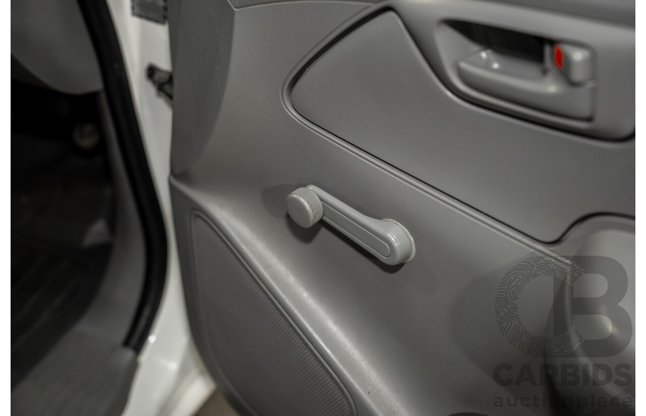 7/2009 Toyota Hilux Workmate TGN16R 08 Upgrade C/Chas White 2.7L