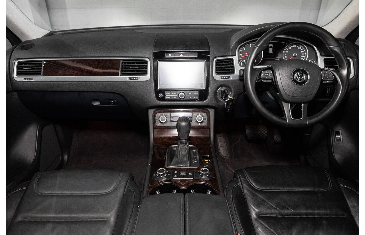 9/2013 Volkswagen Touareg V6 TDI 7P MY13.5 4d Wagon Deep Black Pearl Turbo Diesel V6 3.0L