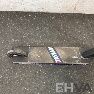 RIVAL Pro-Series Scooter