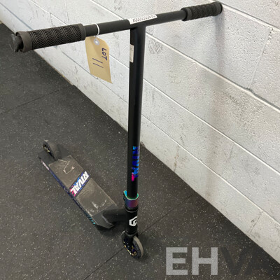 RIVAL Pro-Series Scooter