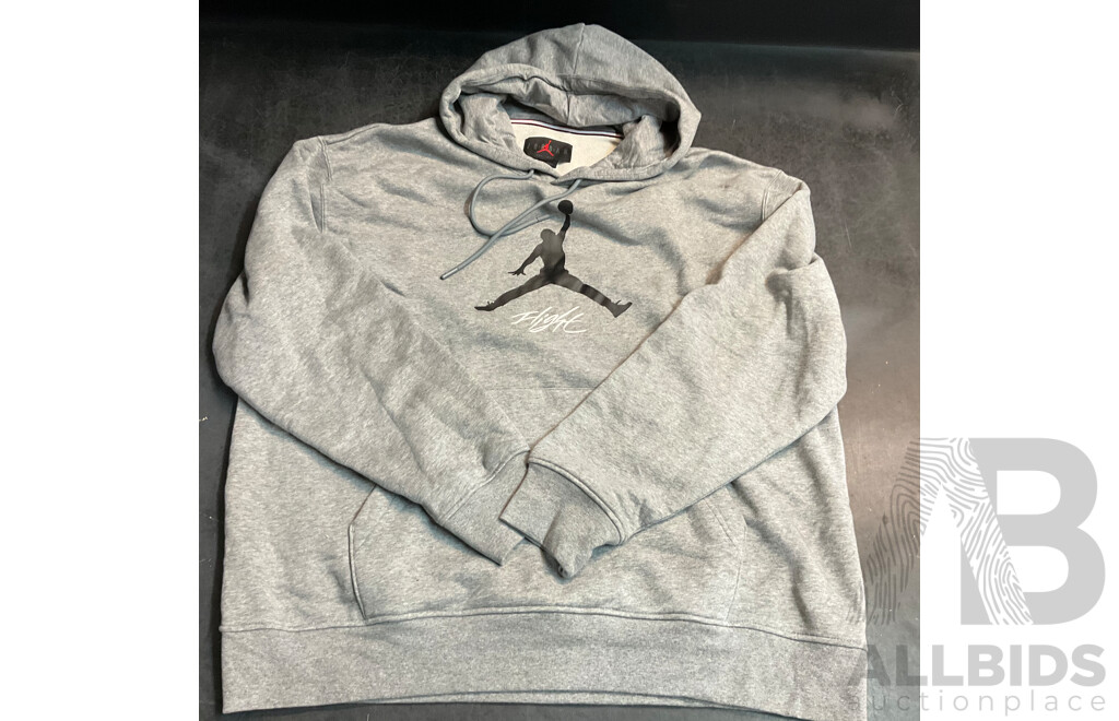 Assorted Nike, Hoodrich Apparels - Various Sizes - Lot of 8