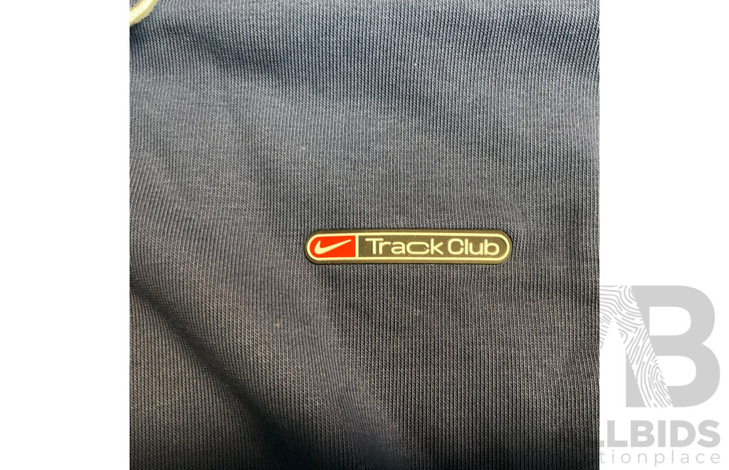 Assorted Nike, Hoodrich Apparels - Various Sizes - Lot of 8