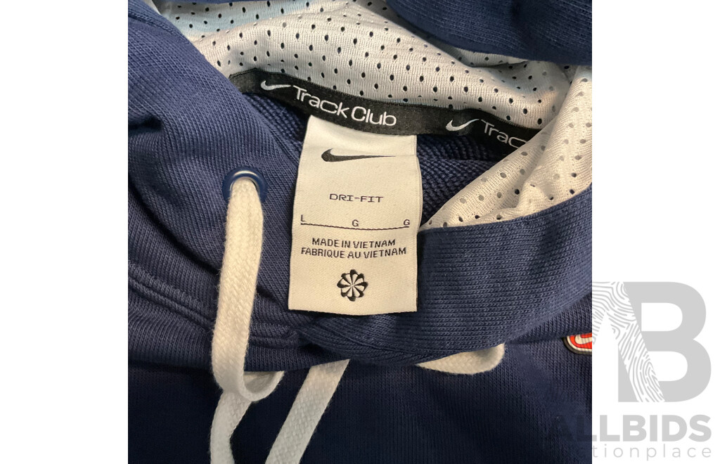 Assorted Nike, Hoodrich Apparels - Various Sizes - Lot of 8