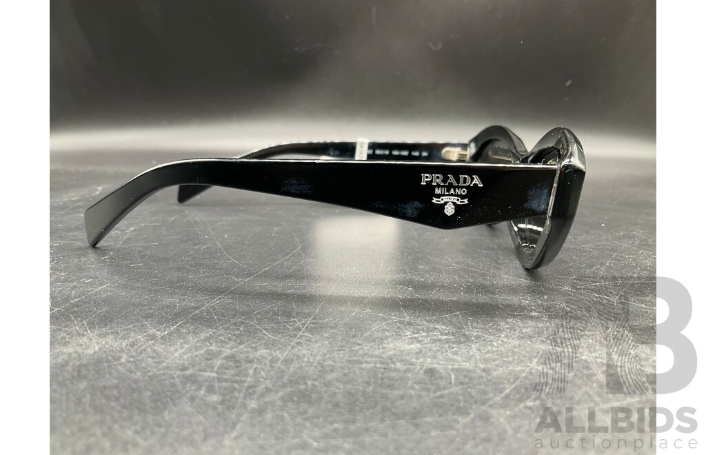 Black Oval Frame Sunglasses Branded Prada
