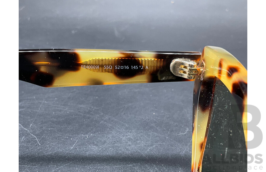 Cat Eye Sunglasses Branded Fendi