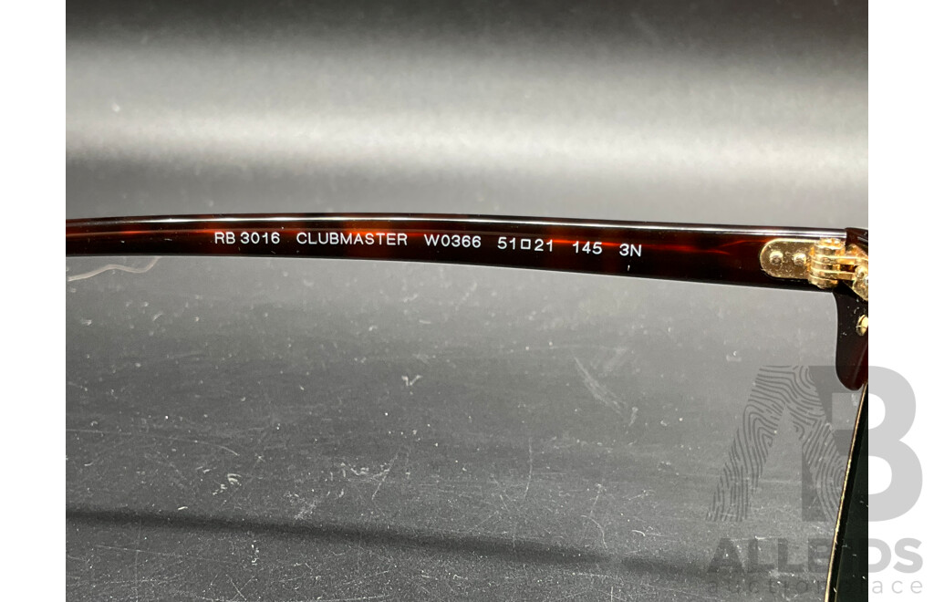 Clubmaster Classic Sunglasses Branded Ray-Ban