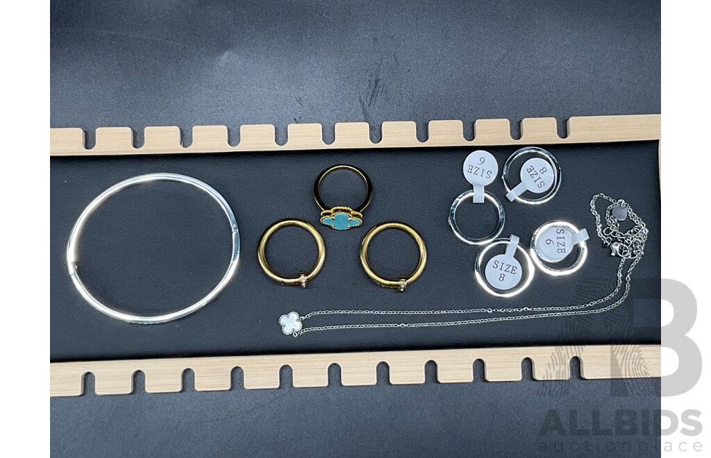 Assorted Costume Jewellery - Lot of 9