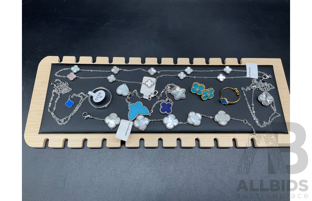 Assorted Costume Jewellery - Lot of 8