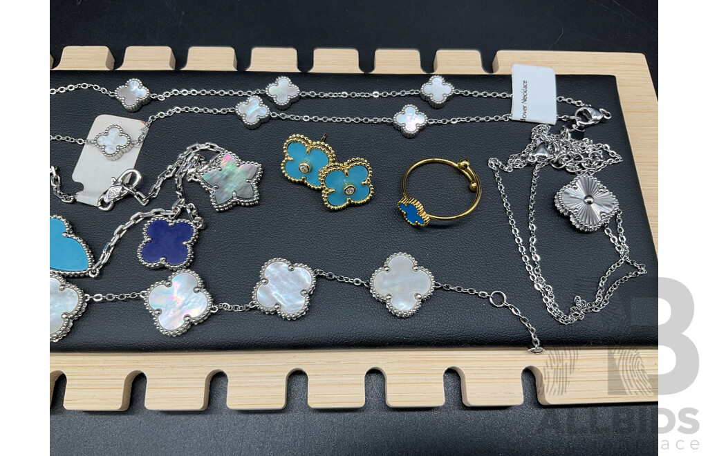 Assorted Costume Jewellery - Lot of 8