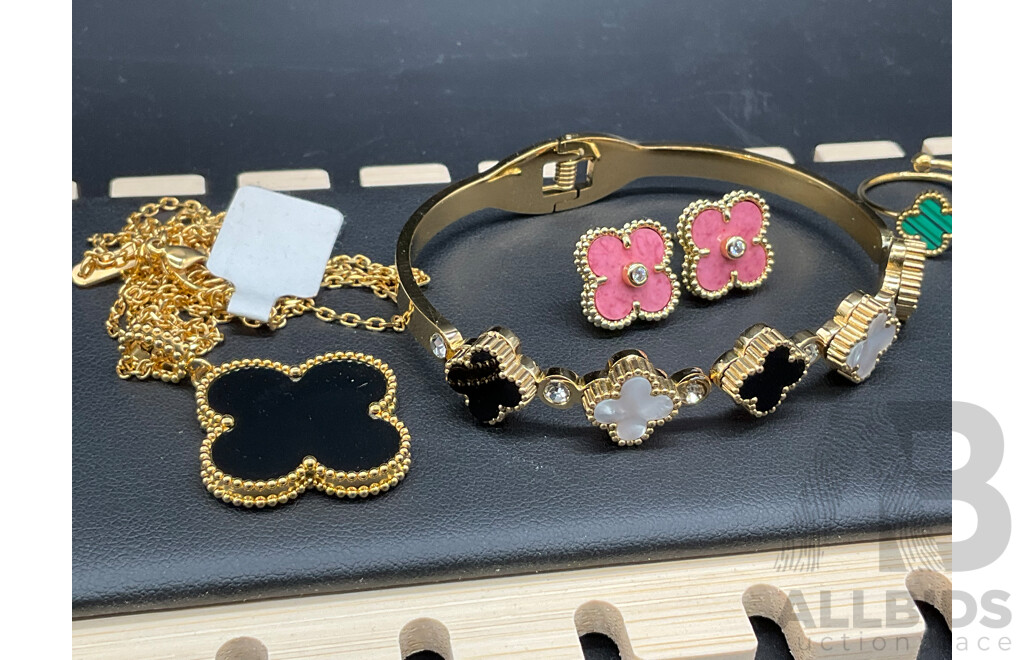 Assorted Costume Jewellery - Lot of 8