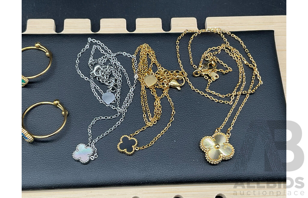 Assorted Costume Jewellery - Lot of 8