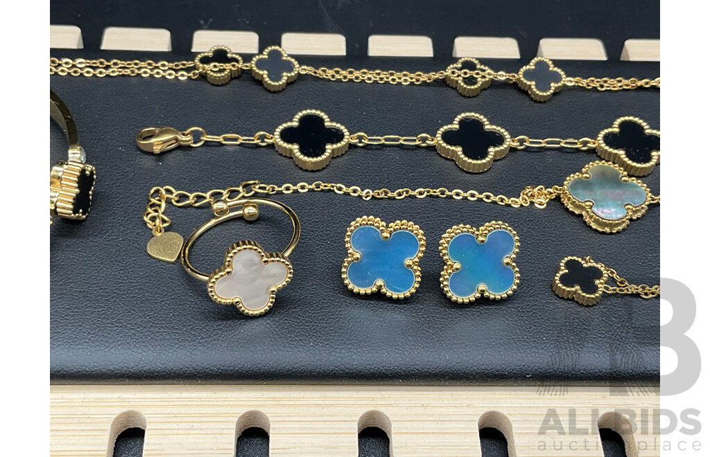 Assorted Costume Jewellery - Lot of 7