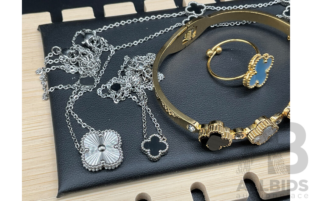 Assorted Costume Jewellery - Lot of 8