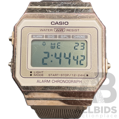 Vintage CASIO (A700WE) Watch with Gold Tone Mesh Strap