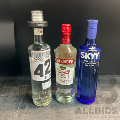 SKYY Vokda 700ml & SMIRNOFF No.21 Vodka 700ml & 42 Below Vodka 700ml - Lot of 3