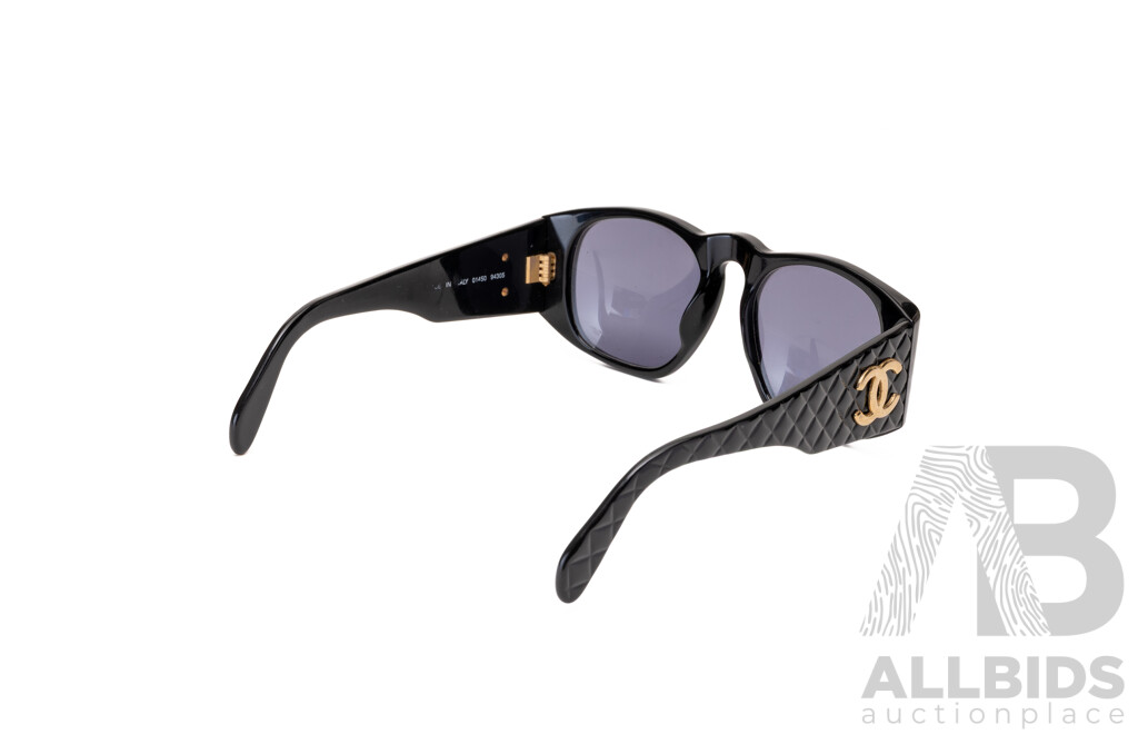 Chanel Vintage Black Sunglasses with Patterned Arms & Motif, 04150 94305 with Case