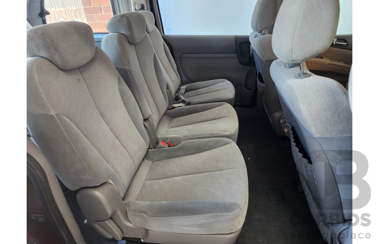 11/2013 Kia Grand Carnival Si VQ MY13 4d Wagon Maroon 3.5L
