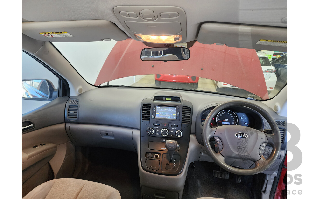 11/2013 Kia Grand Carnival Si VQ MY13 4d Wagon Maroon 3.5L