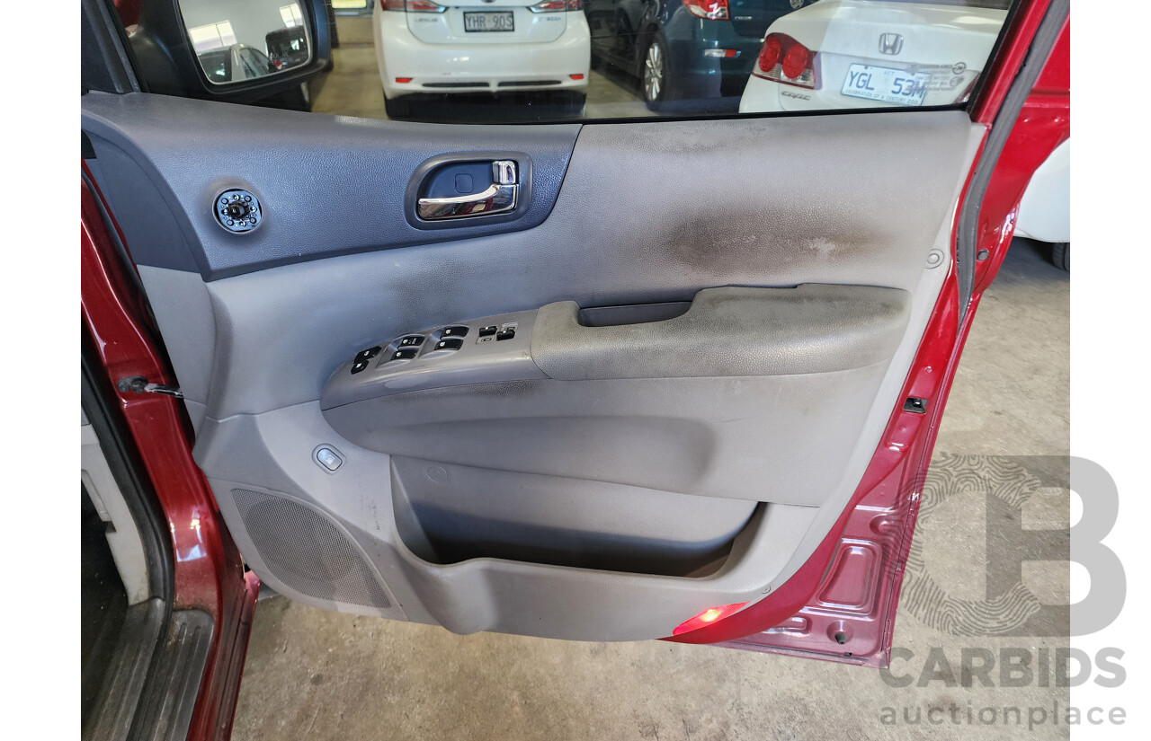 11/2013 Kia Grand Carnival Si VQ MY13 4d Wagon Maroon 3.5L