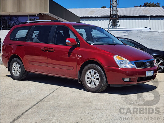 11/2013 Kia Grand Carnival Si VQ MY13 4d Wagon Maroon 3.5L