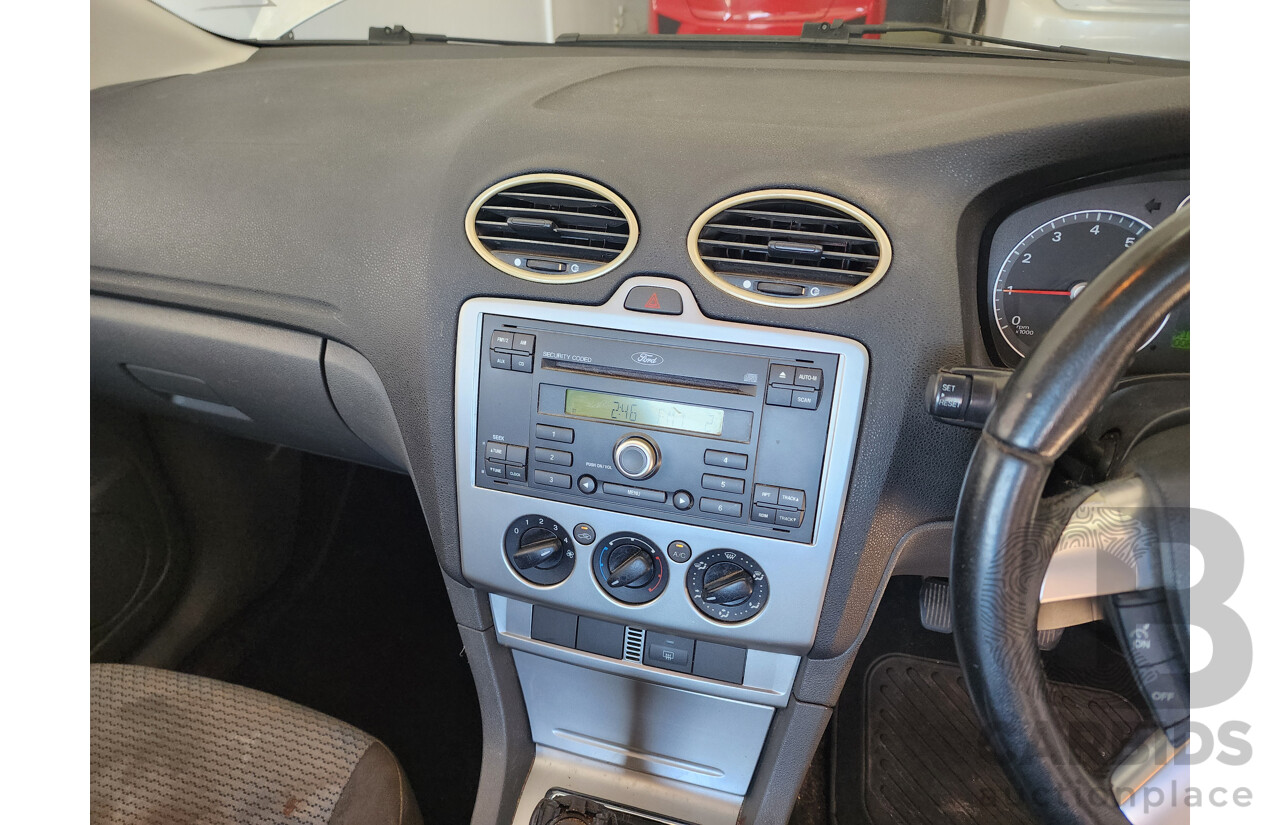 3/2007 Ford Focus LX LS 4d Sedan Silver 2.0L
