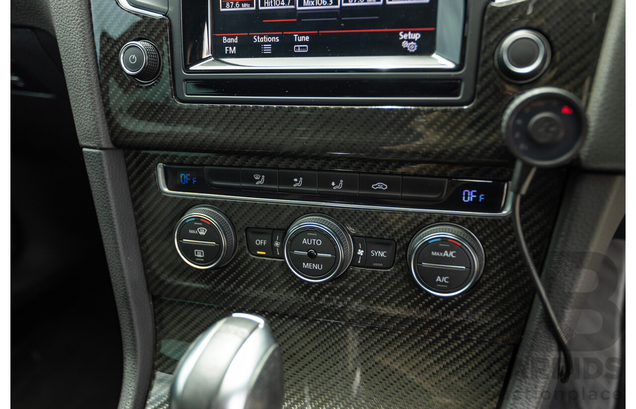 7/2015 Volkswagen Golf R Mk7 (AWD) AU MY15 5d Hatchback Lapiz Blue Metallic Turbo 2.0L - Stage 3 APR