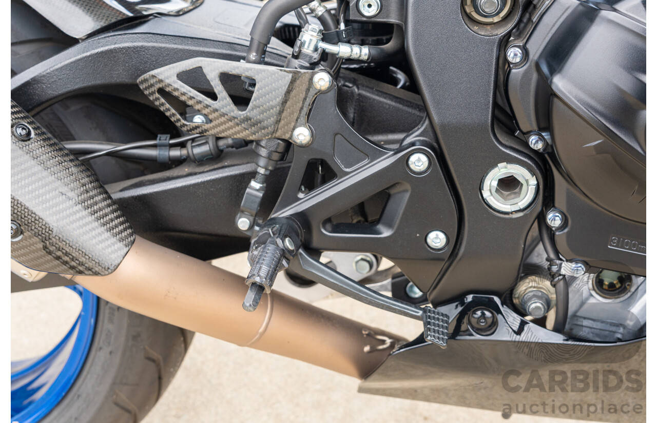 08/2017 Suzuki GSX-R1000R 999cc Super Sport Motorbike Glass Sparkle Black