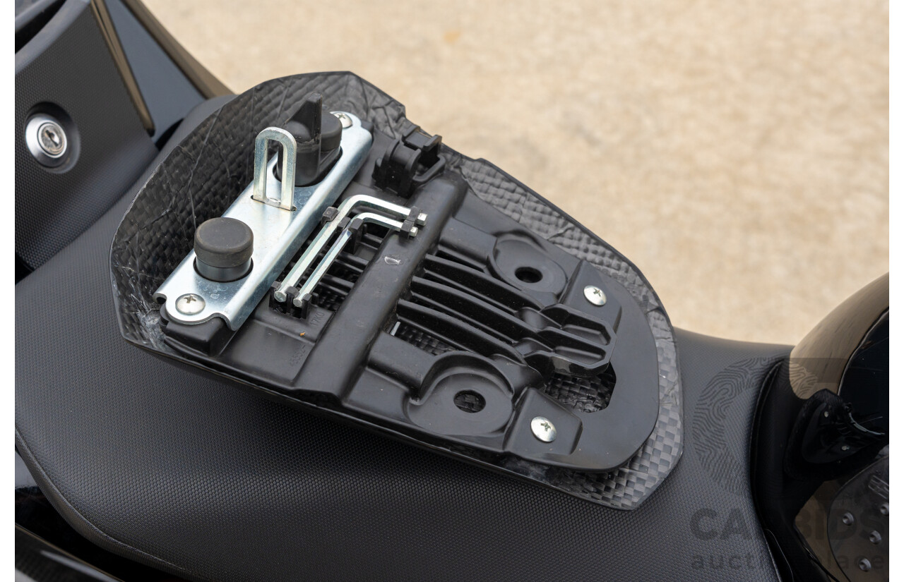 08/2017 Suzuki GSX-R1000R 999cc Super Sport Motorbike Glass Sparkle Black