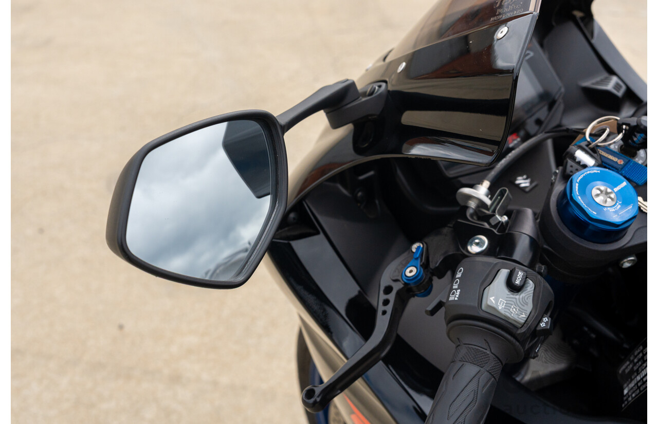 08/2017 Suzuki GSX-R1000R 999cc Super Sport Motorbike Glass Sparkle Black