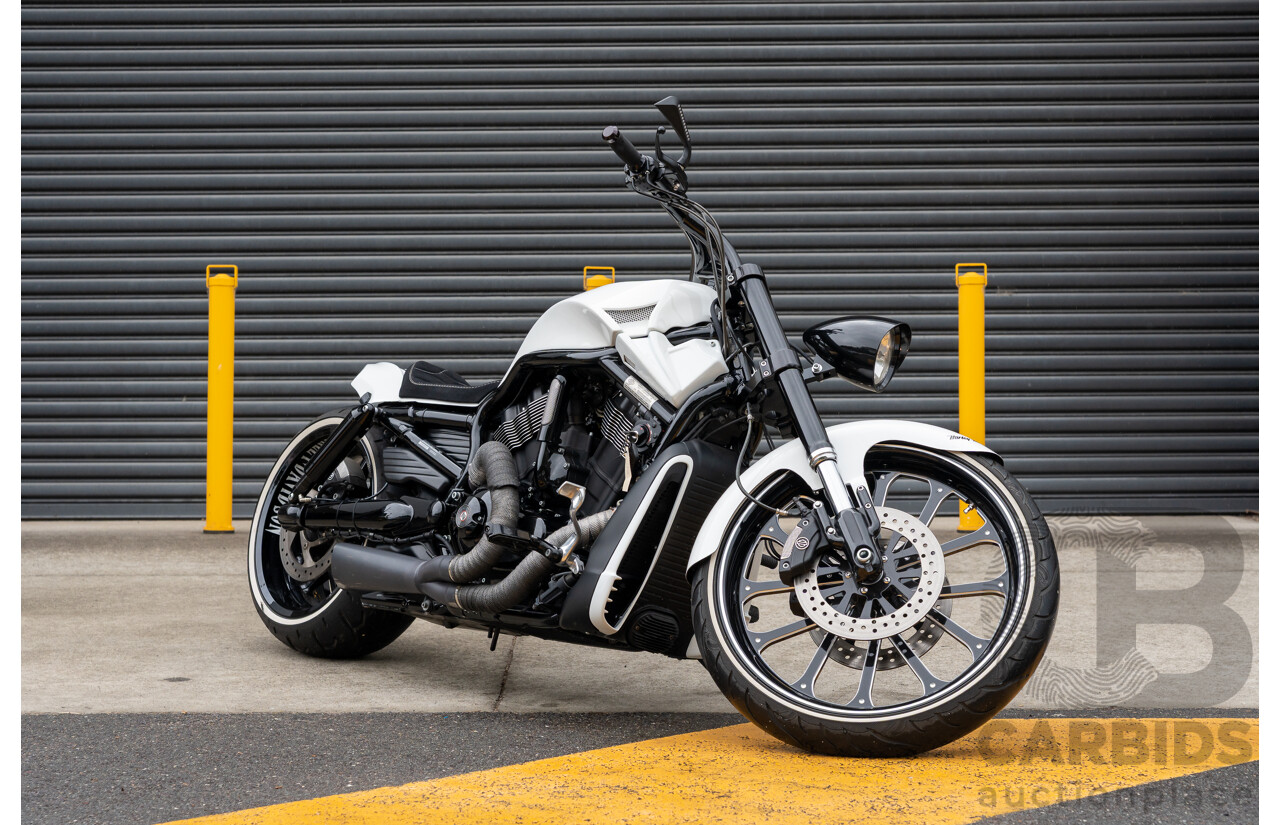 04/2014 Harley Davidson Night Rod Special 1250 ABS V-Rod VRSCDX 1250cc Motorbike White / Black - Modified