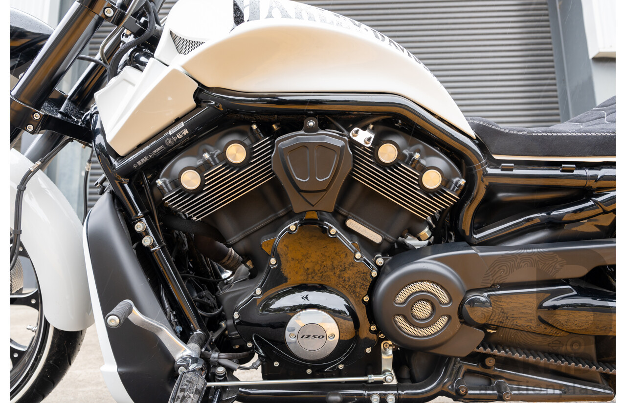 04/2014 Harley Davidson Night Rod Special 1250 ABS V-Rod VRSCDX 1250cc Motorbike White / Black - Modified
