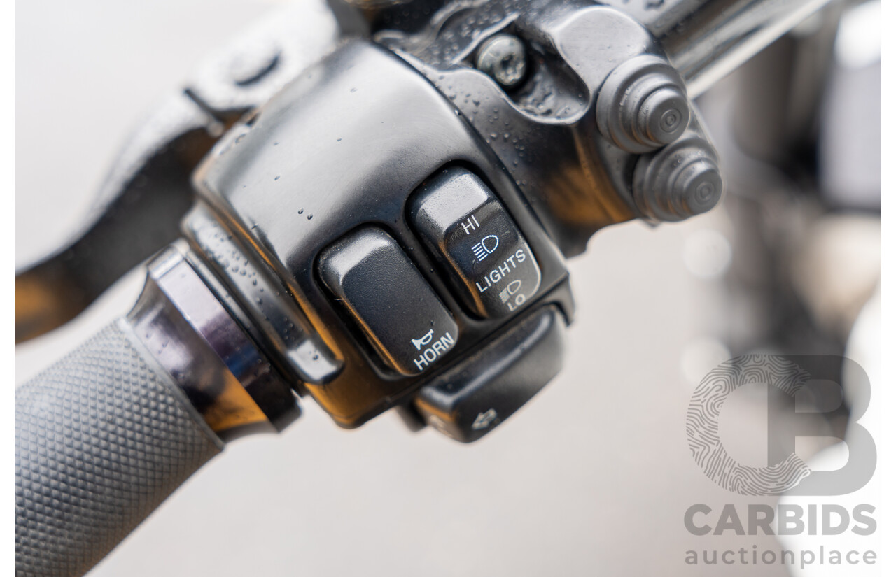 04/2014 Harley Davidson Night Rod Special 1250 ABS V-Rod VRSCDX 1250cc Motorbike White / Black - Modified