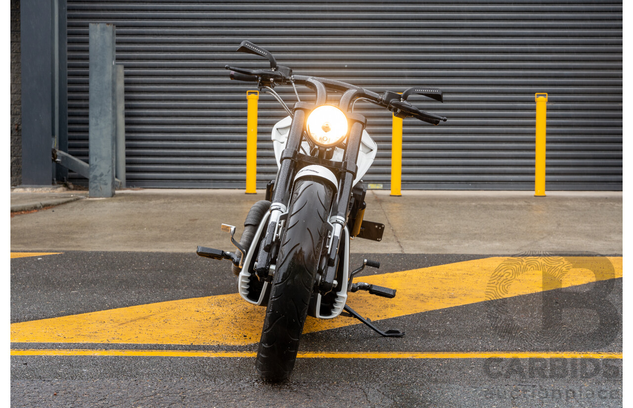 04/2014 Harley Davidson Night Rod Special 1250 ABS V-Rod VRSCDX 1250cc Motorbike White / Black - Modified
