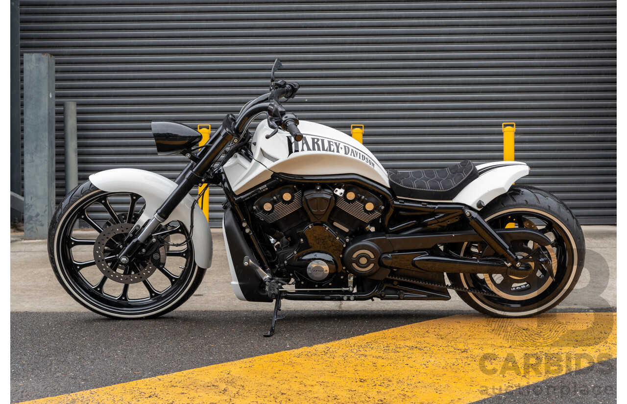 04/2014 Harley Davidson Night Rod Special 1250 ABS V-Rod VRSCDX 1250cc Motorbike White / Black - Modified
