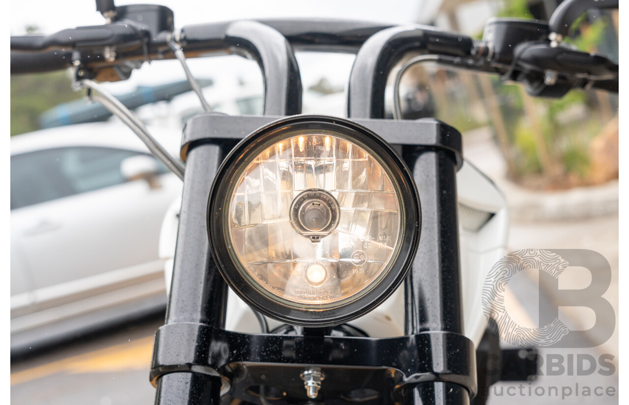 04/2014 Harley Davidson Night Rod Special 1250 ABS V-Rod VRSCDX 1250cc Motorbike White / Black - Modified