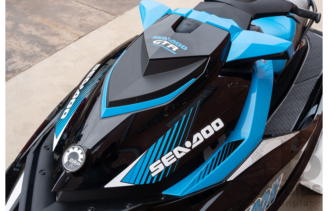 2017 BRP Seadoo GTR 230 Performance Jet Ski on 02/2017 Boeing 10SJS2 Jet Ski Trailer