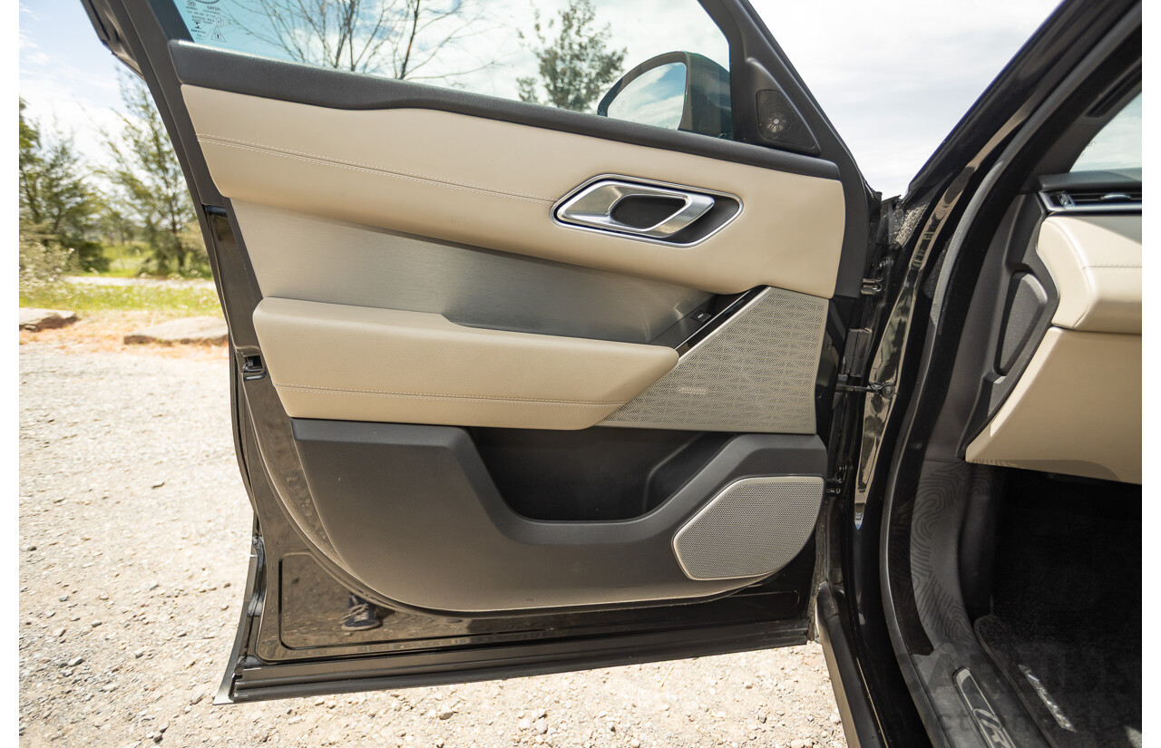 09/2017 Range Rover Velar D300 R-Dynamic SE (AWD) MY18 4D Wagon Santorini Black Turbo Diesel 3.0L