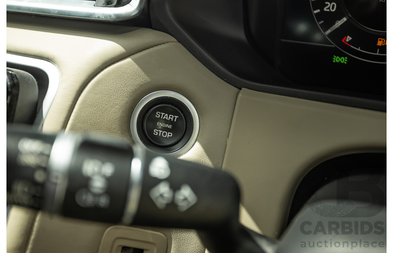 09/2017 Range Rover Velar D300 R-Dynamic SE (AWD) MY18 4D Wagon Santorini Black Turbo Diesel 3.0L