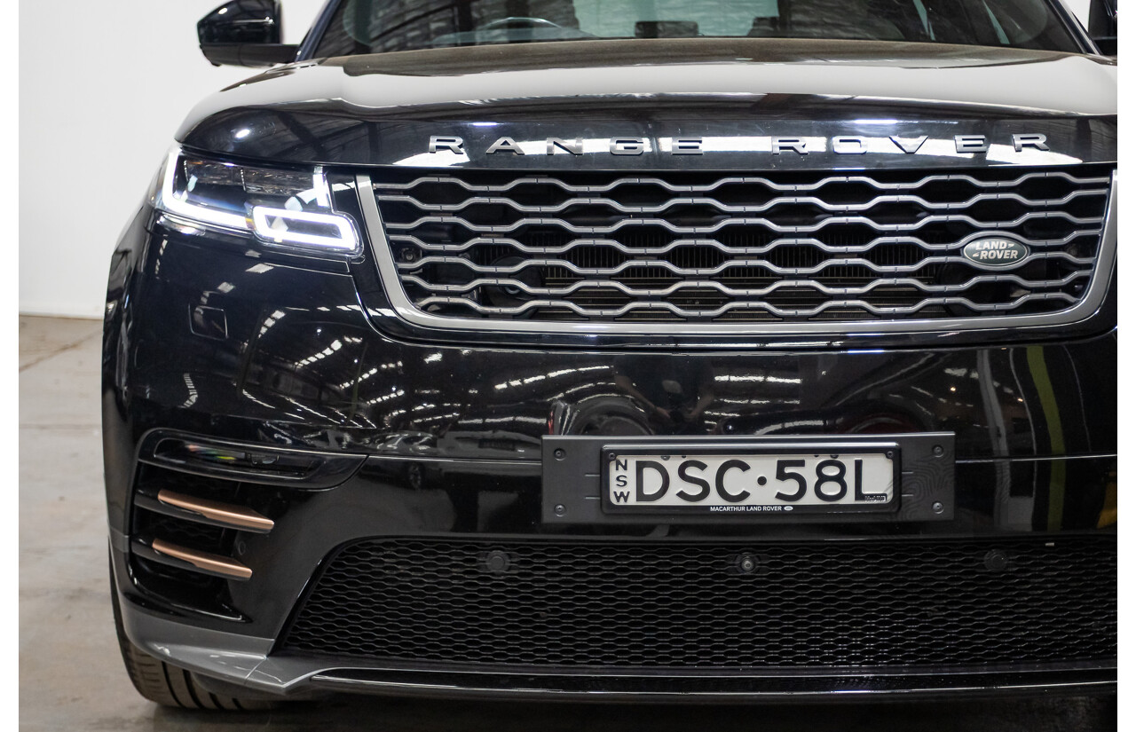 09/2017 Range Rover Velar D300 R-Dynamic SE (AWD) MY18 4D Wagon Santorini Black Turbo Diesel 3.0L