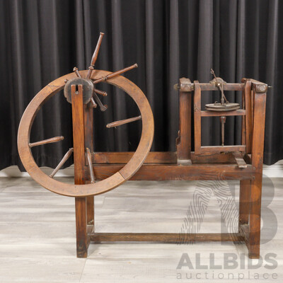 Antique French Oak Wool Spinning Wheel Antique French Oak Wool Spinning Wheel