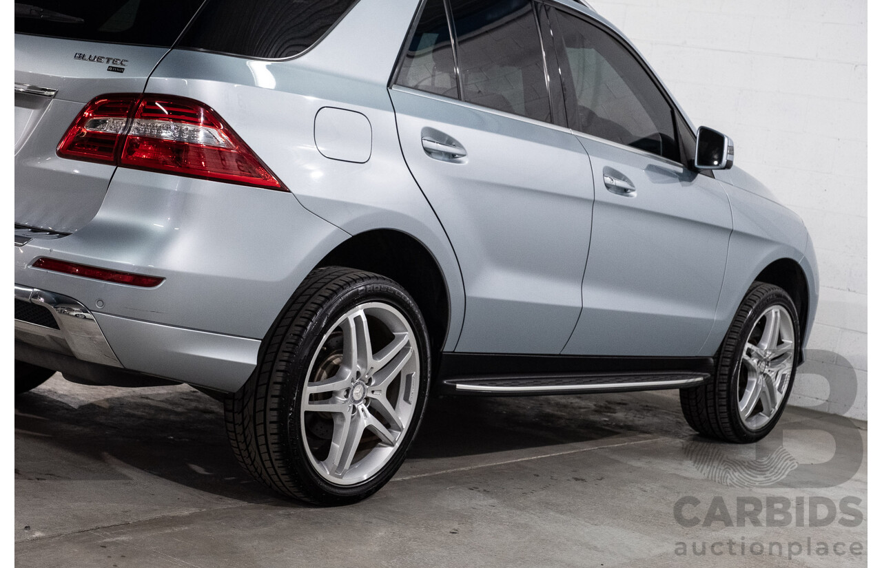 3/2014 Mercedes-Benz ML 250 CDI Bluetec (4x4) 166 4d Wagon Diamond Silver Metallic Turbo Diesel 2.1L