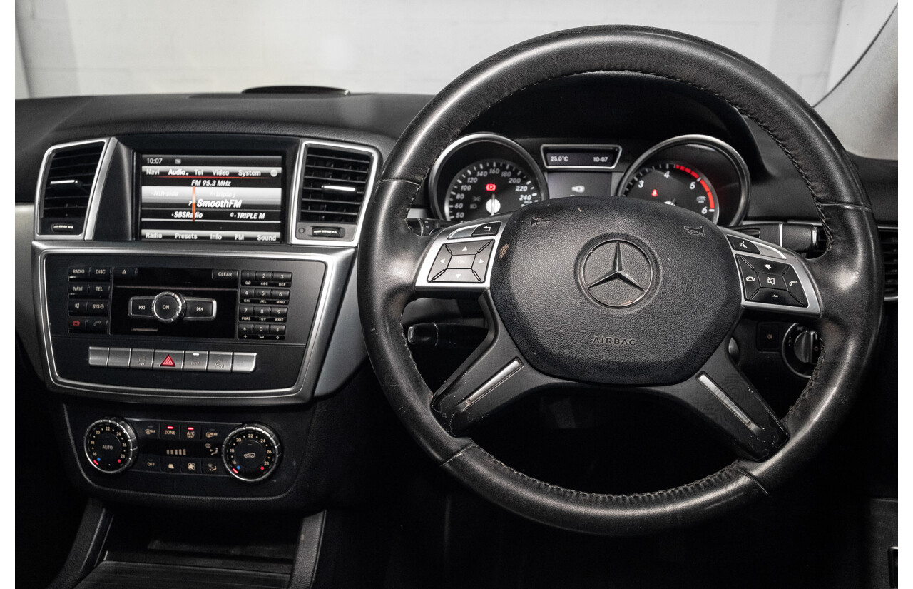 3/2014 Mercedes-Benz ML 250 CDI Bluetec (4x4) 166 4d Wagon Diamond Silver Metallic Turbo Diesel 2.1L
