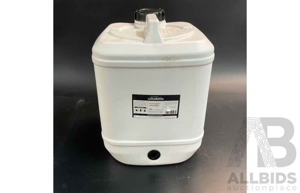 LUXAROMA Premium Reed Diffuser Base