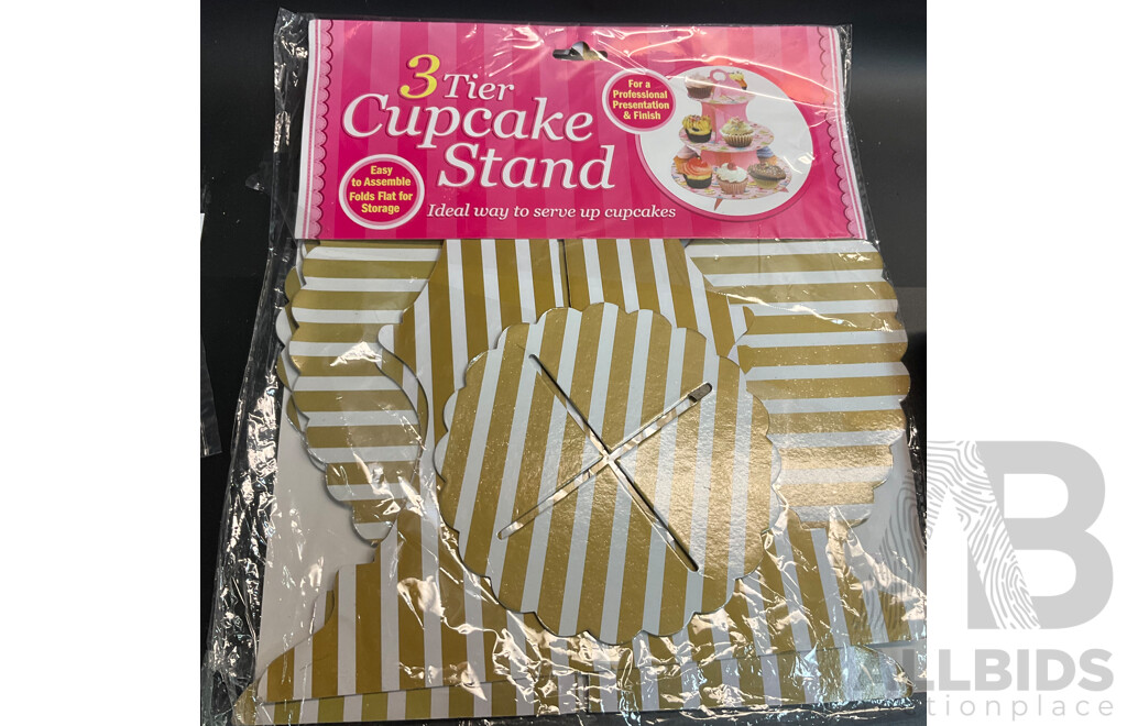 Assorted Household Items Includes Electric Car Washing Machine, Outdoor Light and More