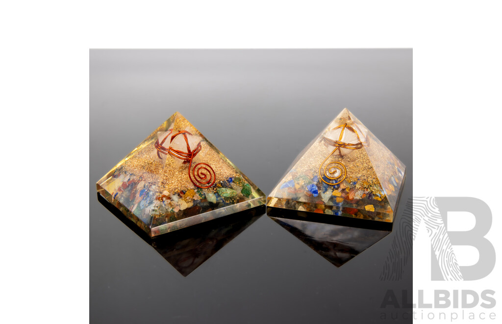 Pair of Pyramids with Crystal, Copper, Amethyst, Lapis Lazuli and More Encased in Resin