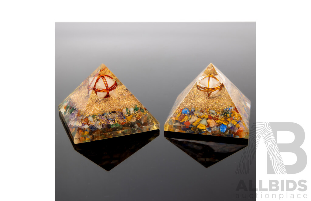 Pair of Pyramids with Crystal, Copper, Amethyst, Lapis Lazuli and More Encased in Resin