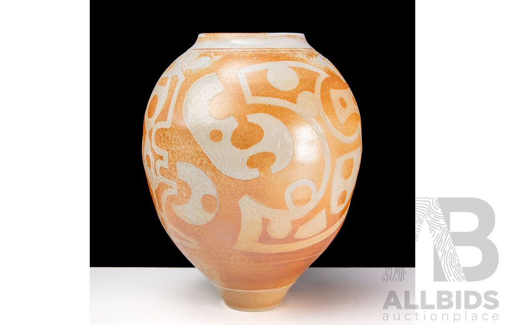 Retro Studio Ceramic Vase with Raised and Relief Work