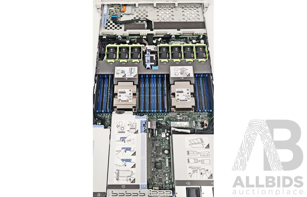 Cisco UCSC C220 M5 Intel Xeon SILVER (4110) 2.10GHz-3.00GHz 8-Core CPU 1RU Server W/ 64GB DDR4